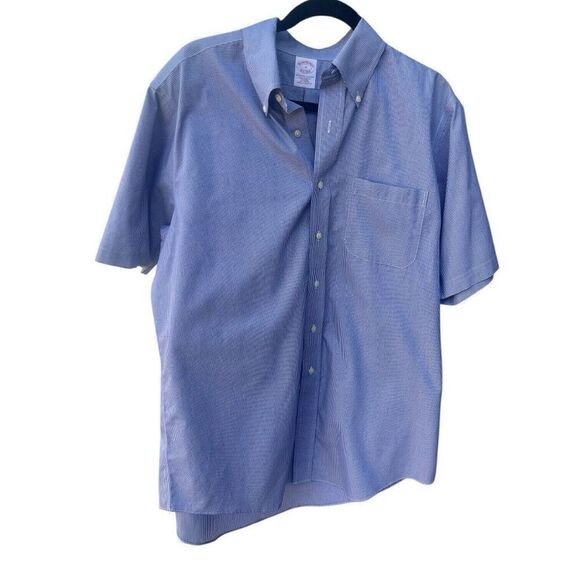 Men’s Brooks Brothers Short Sleeve Button Front Casual Shirt Size Large - Picture 2 of 6